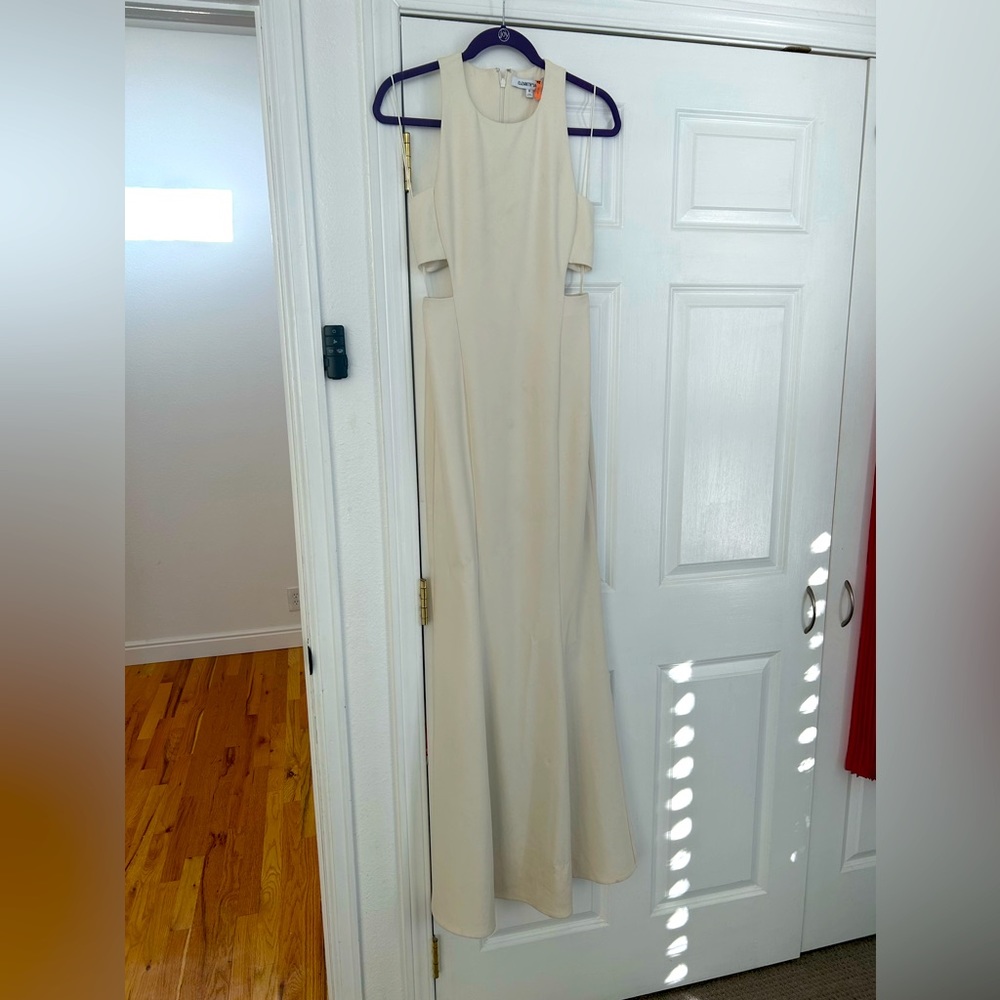 Gorgeous Elizabeth and James white dress, Size 6